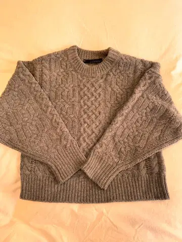 마르티니크 케이블 니트 그레이