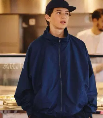 LIGHTWEIGHT CHARGER JACKET AH.H XXL