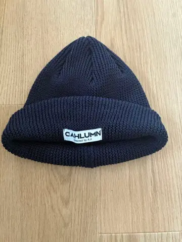 CAHLUMN 네이비 니트 모자