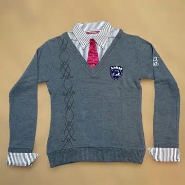 Russeluno 러셀노 카라 부착 V넥 스웨터 L