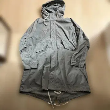 Pilgrim 나일론 모즈 코트 / L 사이즈 / 그레이