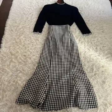 스나이델 깅엄 체크 롱 스커트, 르 시엘 블루 니트