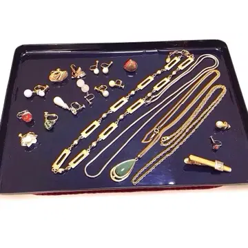 유품 정리 생전 정리 액세서리 모음 3