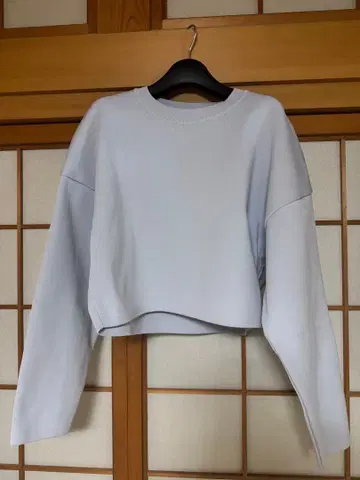 스태닝 그루 풀오버