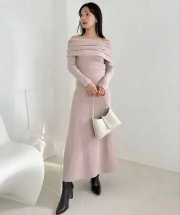 snidel 스나이델 브로치 부착 오프숄더 니트 세트