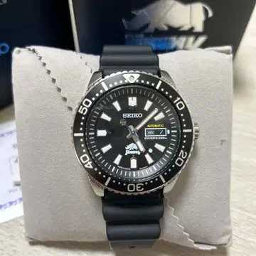 SEIKO 짐니 콜라보 다이버 워치 블랙
