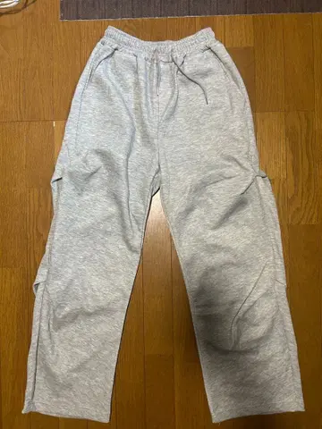 변형 스웨트 팬츠 그레이 스트레이트 칸티스
