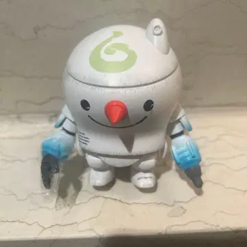 우주인형 스노우맨 피규어