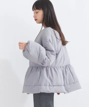 미사용 새상품 terrace 페플럼 파이버 다운 자켓