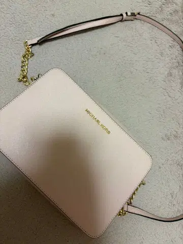 MICHAEL KORS 핑크 숄더백