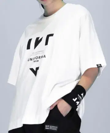 [ 레어템 ] 아이케이이 IKE Project #004 티셔츠 화이트