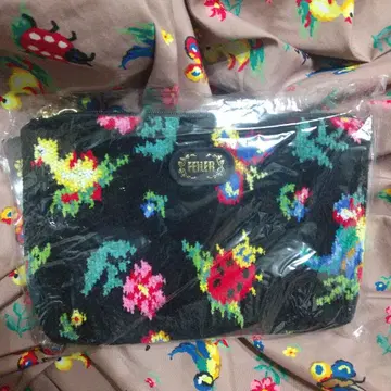 새상품 페이러 하이디 파우치