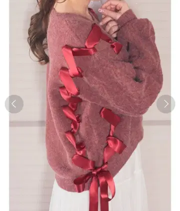 리본 포함 빨간색 니트 풀오버 아림 Areeam 아이냥