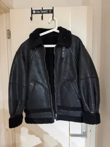 보아 카라 부착 블랙 가죽 자켓 사이즈 2