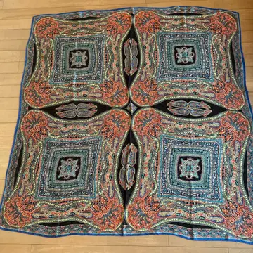 실크 100% 페이즐리 무늬