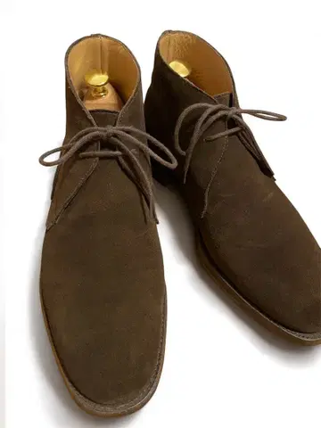 CROCKETT&JONES / CHERTSEY 스웨이드 처카 부츠 6E