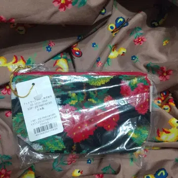 새상품 페이러 스트로베리 파우치