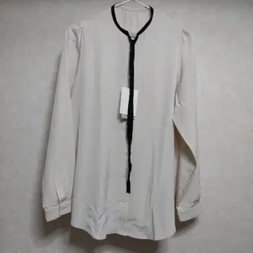 새상품 IENA 배색 보타이 블라우스