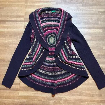 새상품급 베네통 가디건 브라운 M