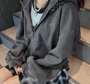 Seven 프릴 달린 그레이 후드티