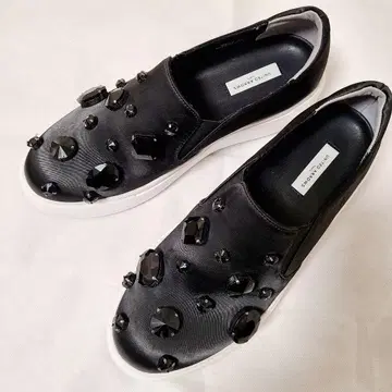 UNITED ARROWS 새틴 비쥬 슬립온 블랙 23.5