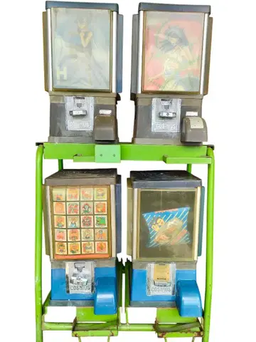 가챠가챠 본체 4대 세트 열쇠 포함 코스모스 지역 한정 배송