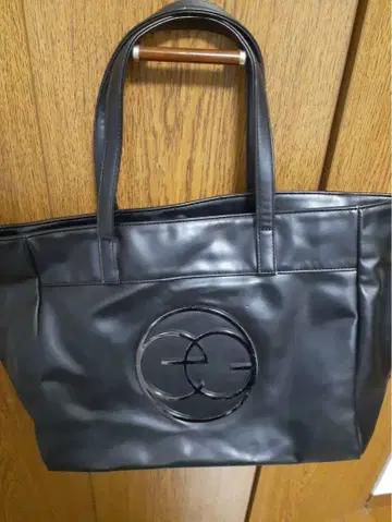 EGOIST 블랙 토트백