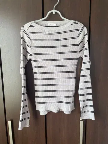 컨디션 최상 맥피 니트