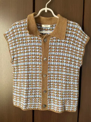 현행 모델 컨디션 최상 맥피 크로셰 니트 가디건