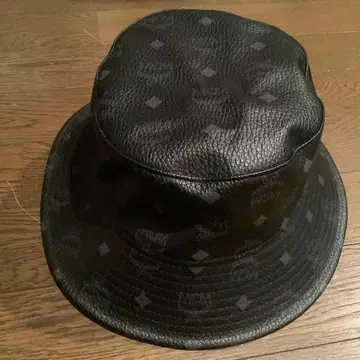 MCM 버킷 햇 블랙