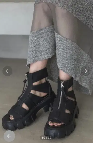 지나시스 JEANASIS ZIP 글래디에이터 샌들 블랙 M 사이즈