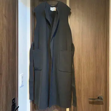 UNITED ARROWS 다크 그레이 슬리브리스 베스트 롱베스트