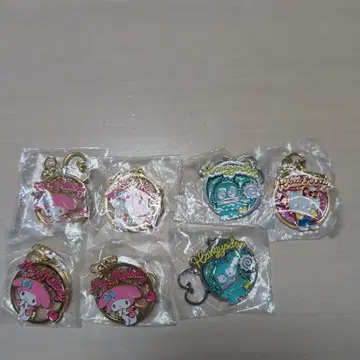 산리오 캡슐 토이 7개 세트 키라키라 투명 메탈 참