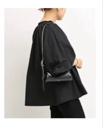 두지엠 클라세 블라우스