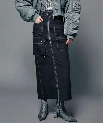 메종 스페셜 멀티 포켓 레이어드 카고 스커트