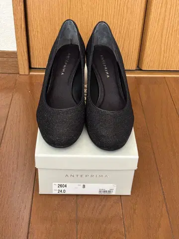 [ 미사용 새상품 ] ANTERIMA 블랙 웨지힐 펌프스 24.0cm