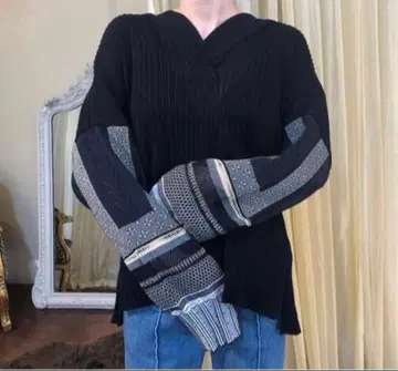 mame kurogochi V넥 니트