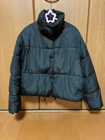 ZARA 블랙 숏 기장 다운 자켓