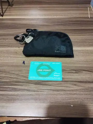 지퍼 달린 나일론 파우치, 카라비너