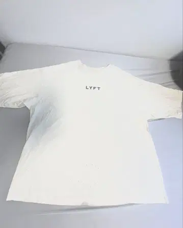 LYFT 오버 사이즈 T셔츠 [ 공식 완판템 ]