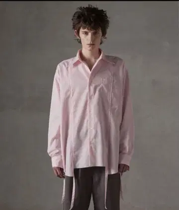 [ GRANCY ] 데미지 도킹 디자인 셔츠