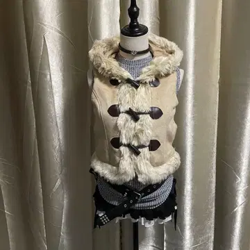 스웨이드 느낌 후드 부착 베스트 퍼 헤이세이 갸루 y2k