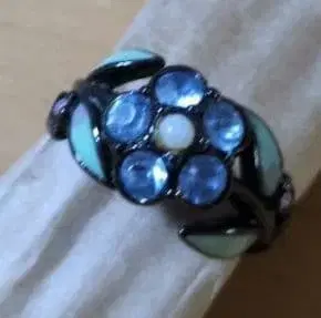 안나수이 ANNA SUI 꽃 반지