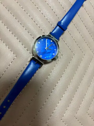 ELLE 손목시계 하자품 새상품급