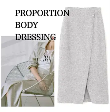 미사용 새상품 프로포션 바디 드레싱 트위드 아지메 내로우 스커트 S