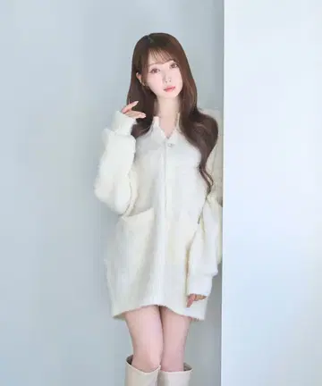 로제 뮤즈 Shaggy knit cardie