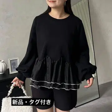 prose verse 바이컬러 밑단 프릴 맨투맨 M