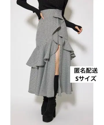 [ 미사용 새상품 ] rienda 프릴 슬릿 하이웨스트 스커트 숏팬츠