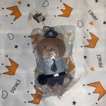 화이트 타이거와 블랙 타이거 마스코트 경찰관