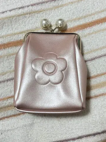 마리콴트 가마구치 파우치 핑크